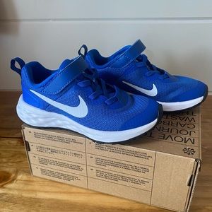 Nike revolution sneakers
